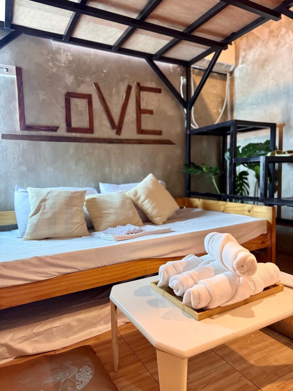 LoftVibes San Juan - 4 Bed and Breakfast in San Juan