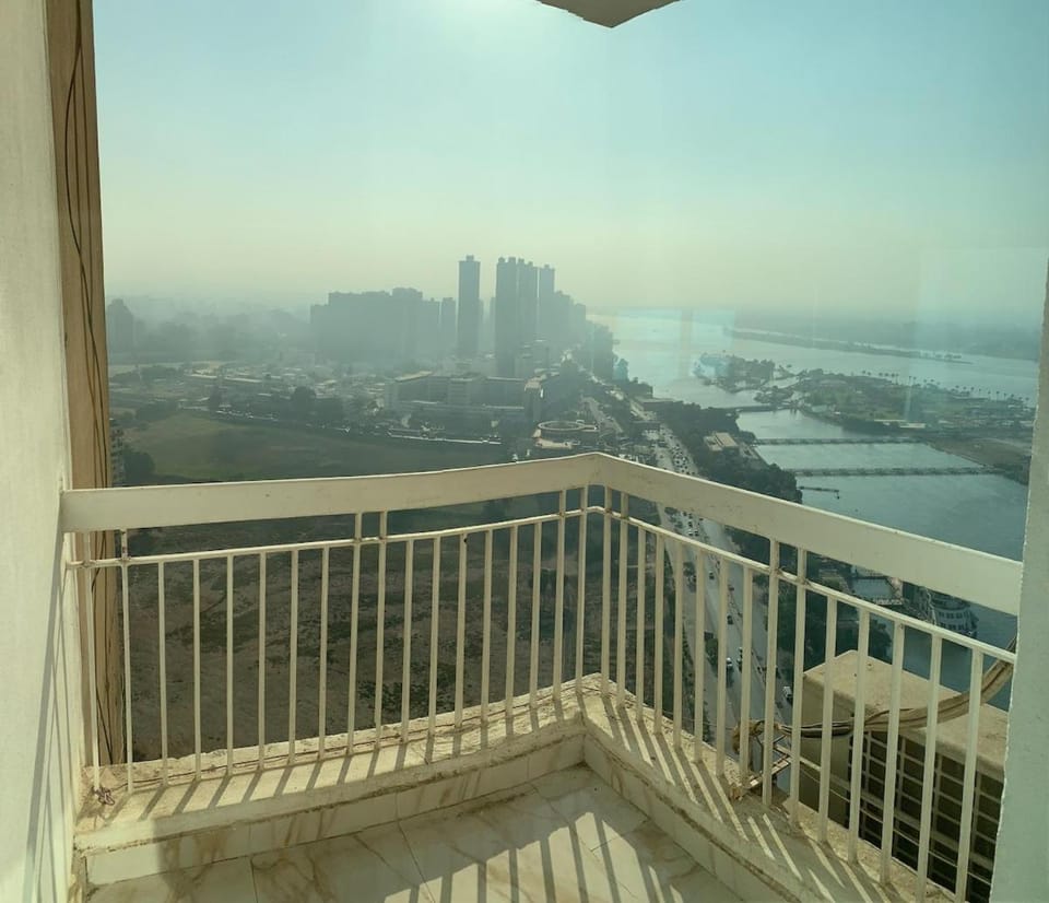 Luxury Nile View - High Floor - Maadi Spacious 3BR Apartment in Cairo Governorate