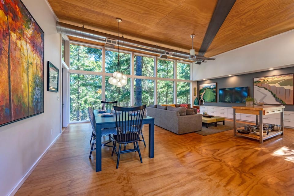 Happenstance Vineyards home House in Washington