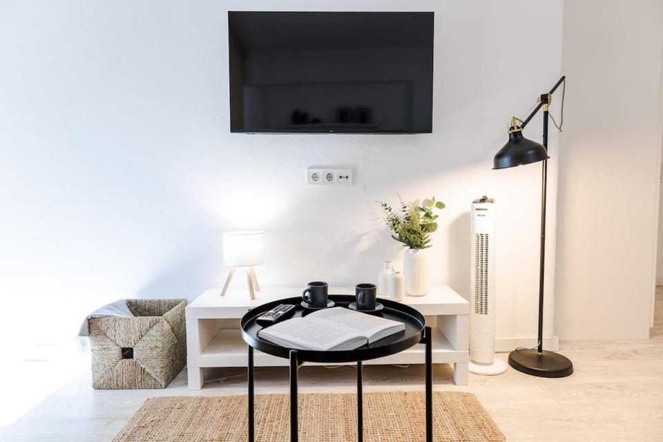 Alma - Lagos City Studio Apartment in Lagos