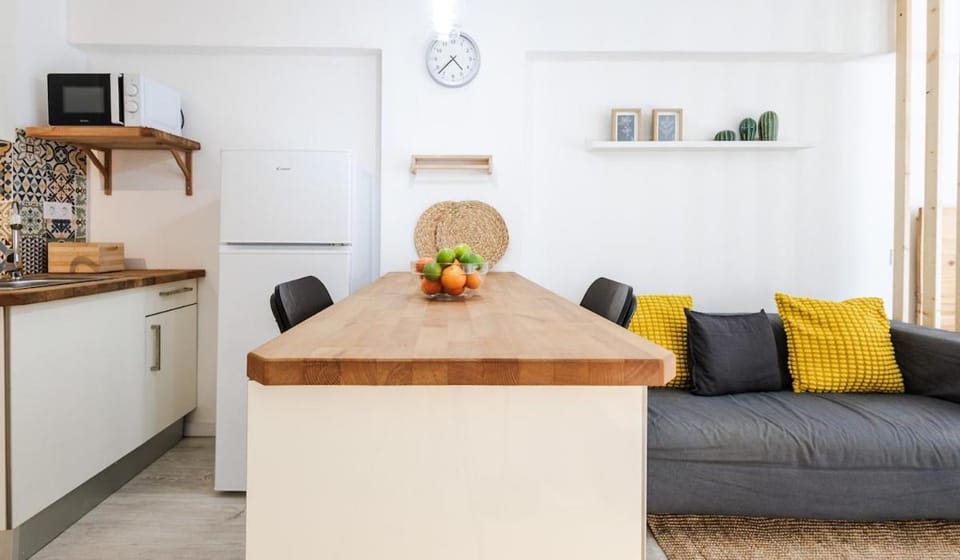 Alma - Lagos City Studio Apartment in Lagos