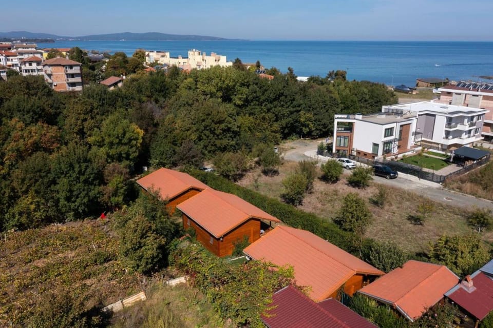 Бунгала Гнездото Bungalows The Nest 1 Bed and Breakfast in Burgas Province