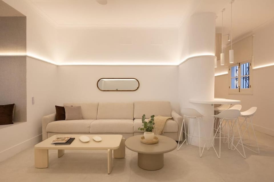 Living room, Seating area, Dining area