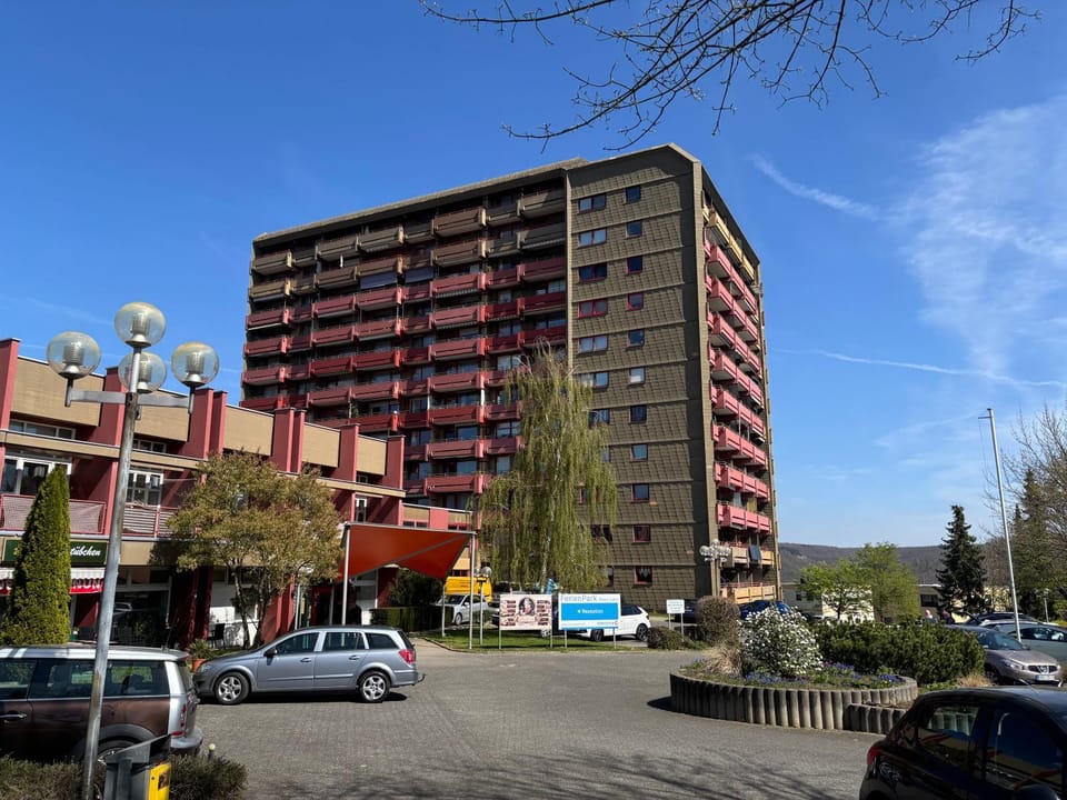 Property building, Neighbourhood, Parking