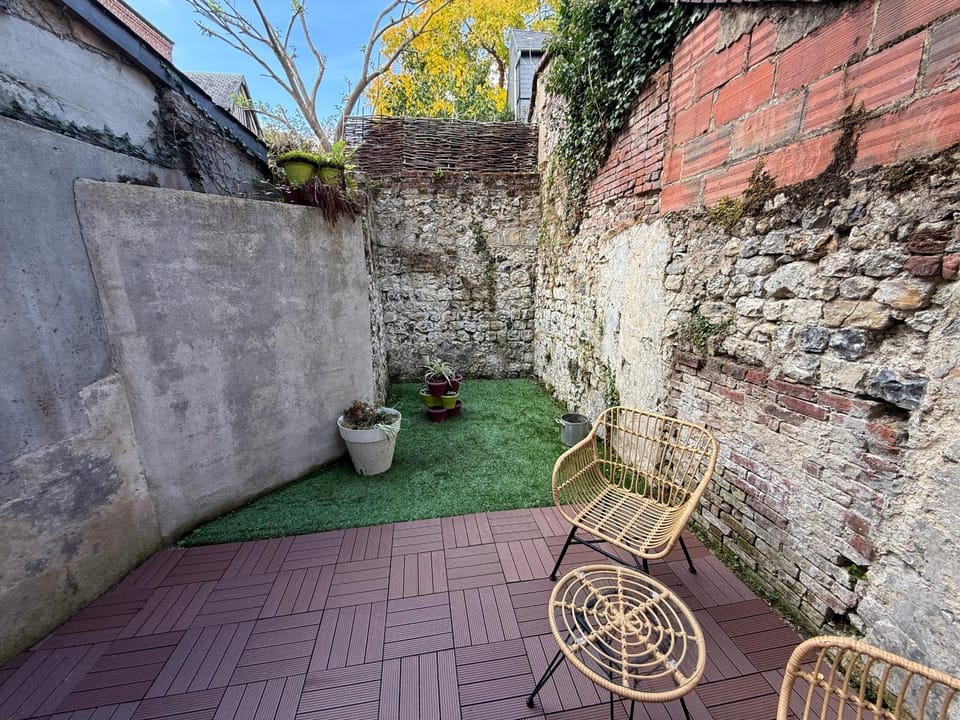 Patio, Garden, Balcony/Terrace