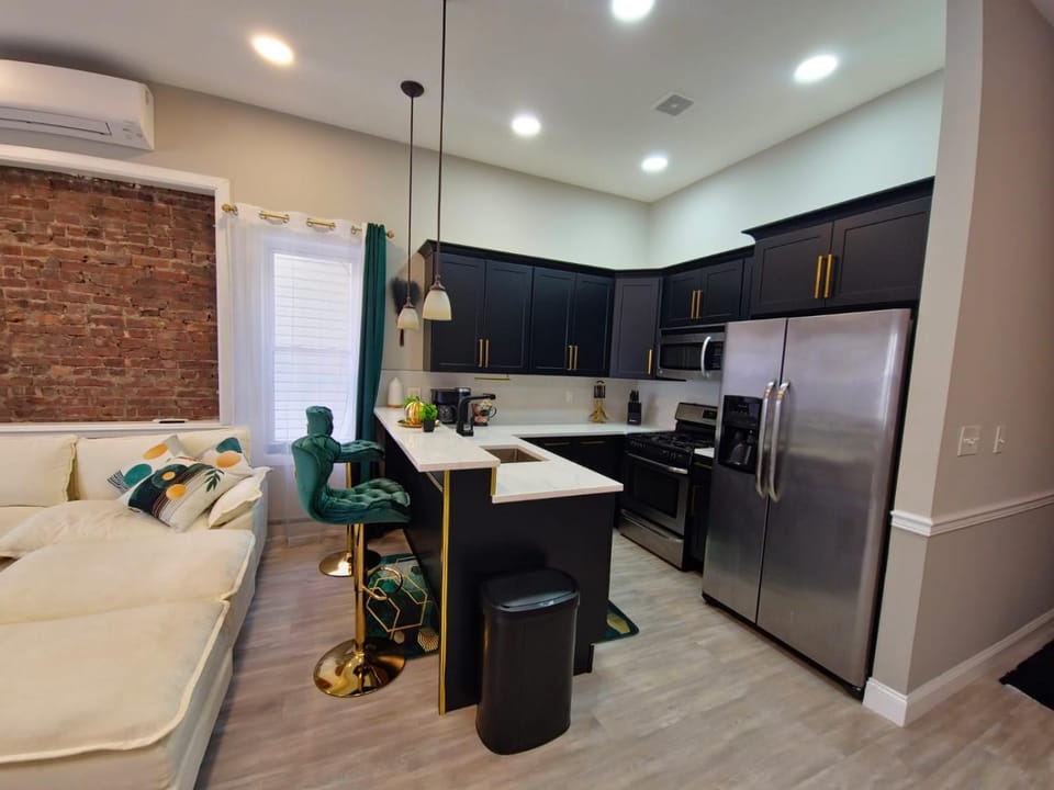 Kitchen or kitchenette, oven, stove