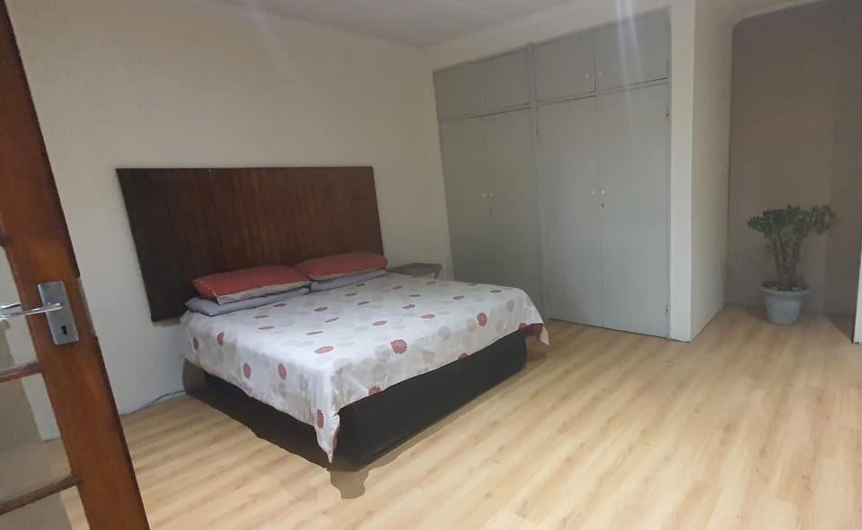 329 on 30th Avenue Villieria Ashleigh Apartment in Pretoria