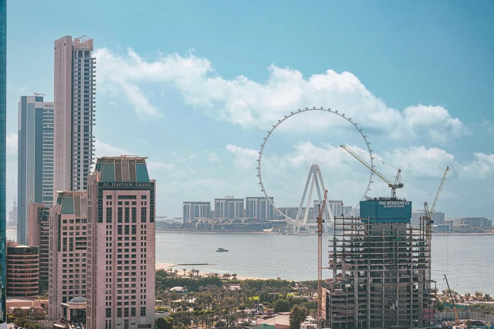 Nearby landmark, Day, Natural landscape, City view, Sea view