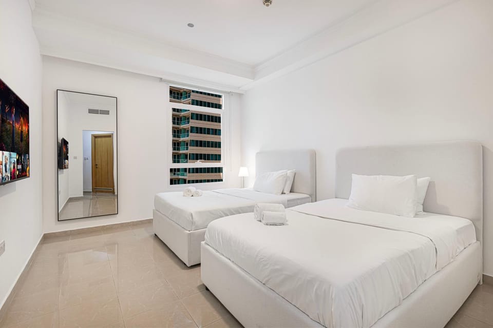 Bed, TV and multimedia, Photo of the whole room, Bedroom, wardrobe