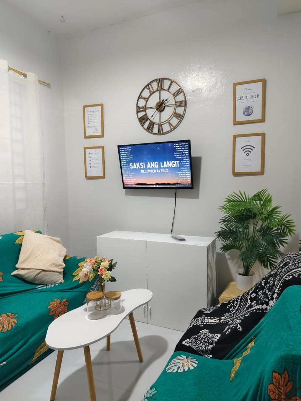 TV and multimedia, Living room, Seating area