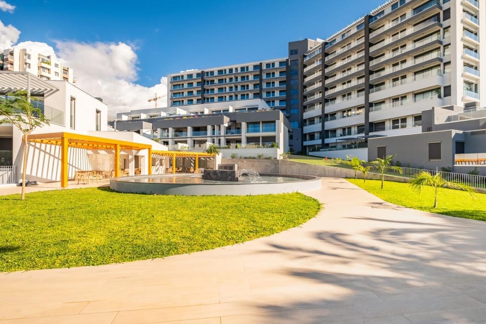 Property building, Day