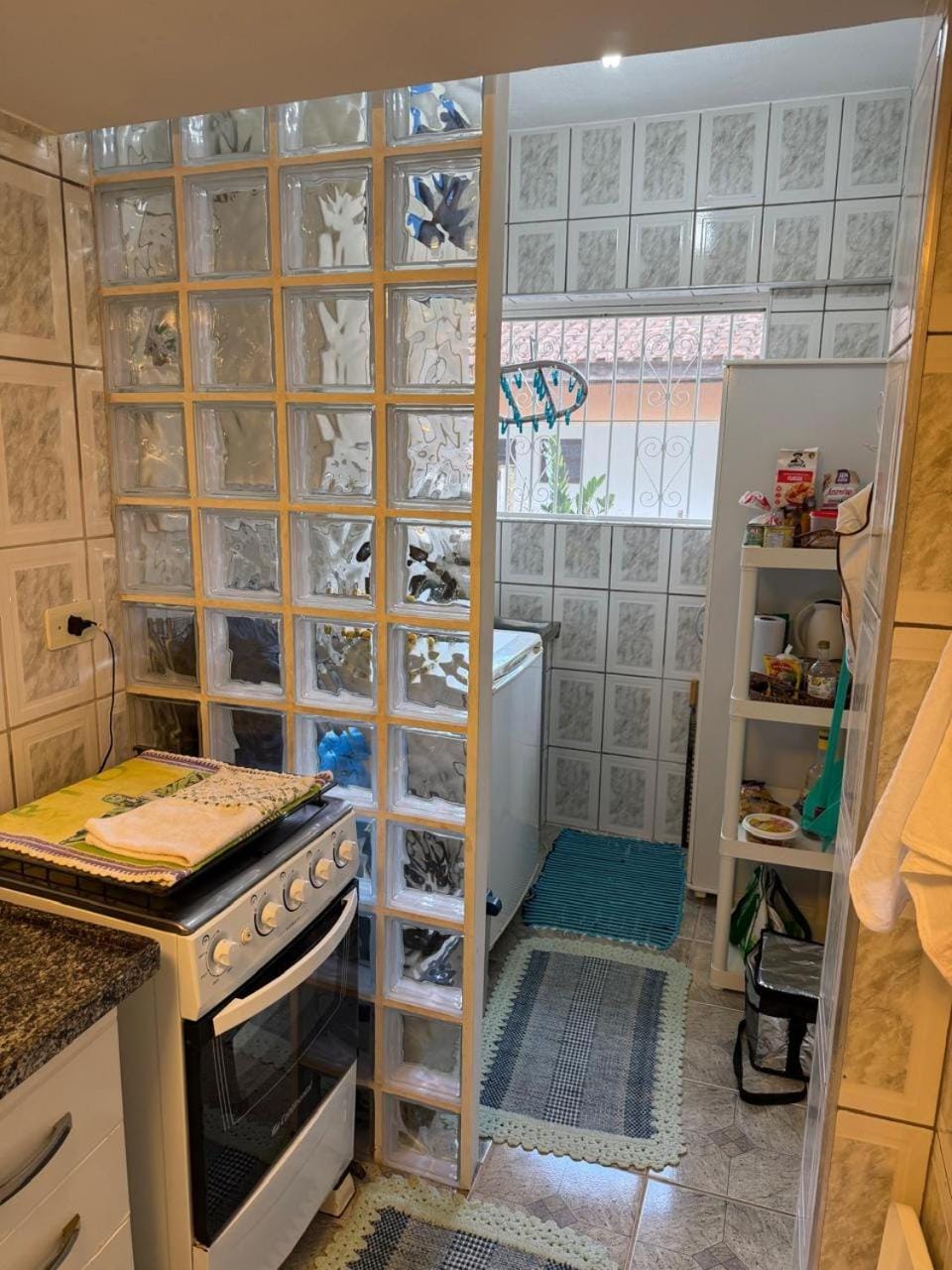 Kitchen or kitchenette, laundry