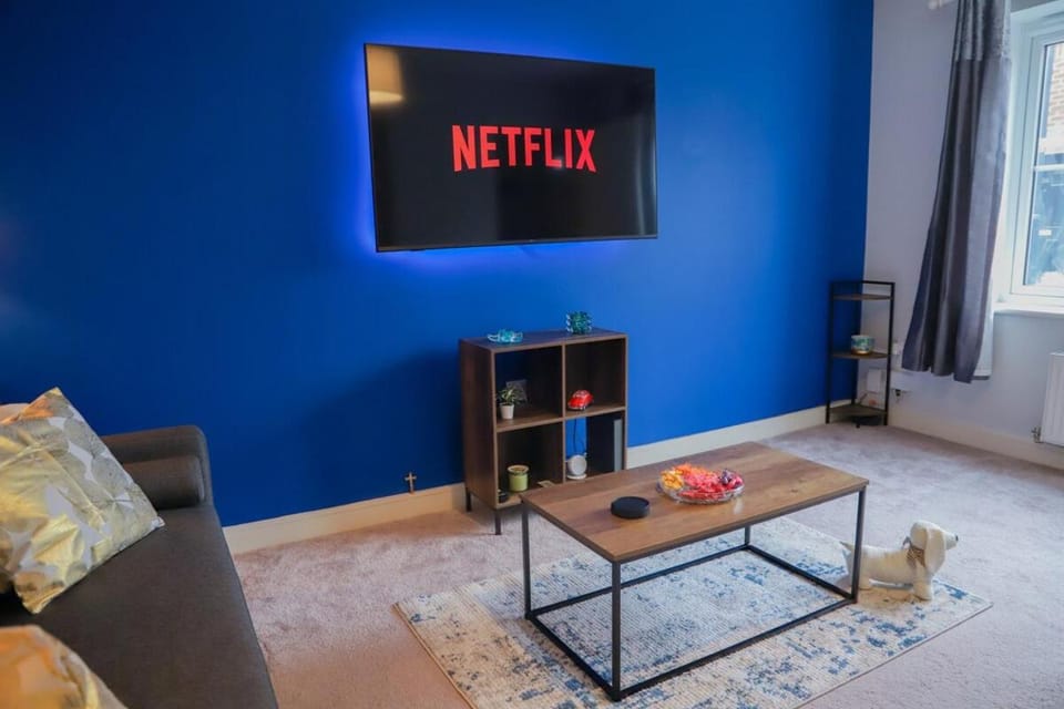 TV and multimedia, Living room, Seating area