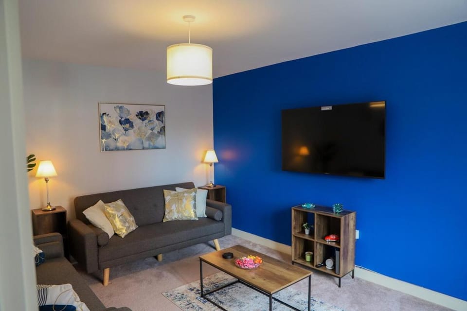 TV and multimedia, Living room, Seating area