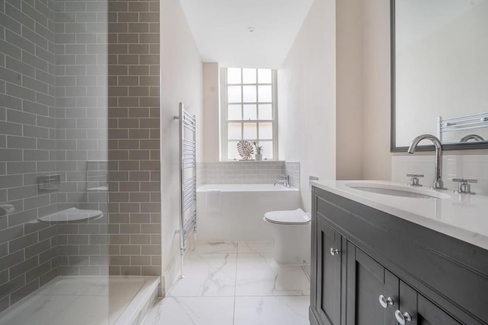 Stylish 3Bedroom Flat in Bath City Center Apartment in Bath