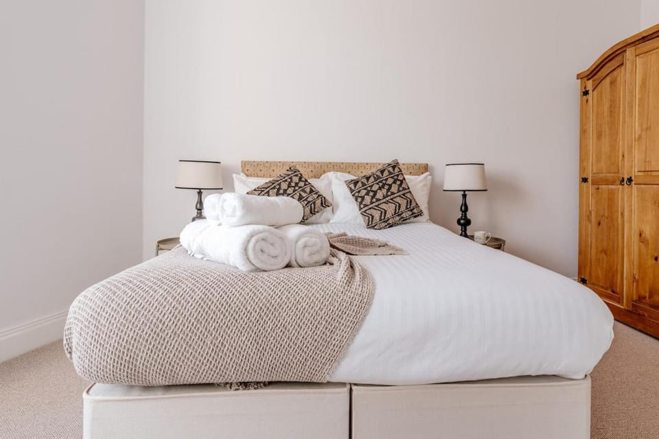 Stylish Portobello Flat near Beach with Free parking and Fast WiFi Apartment in Edinburgh