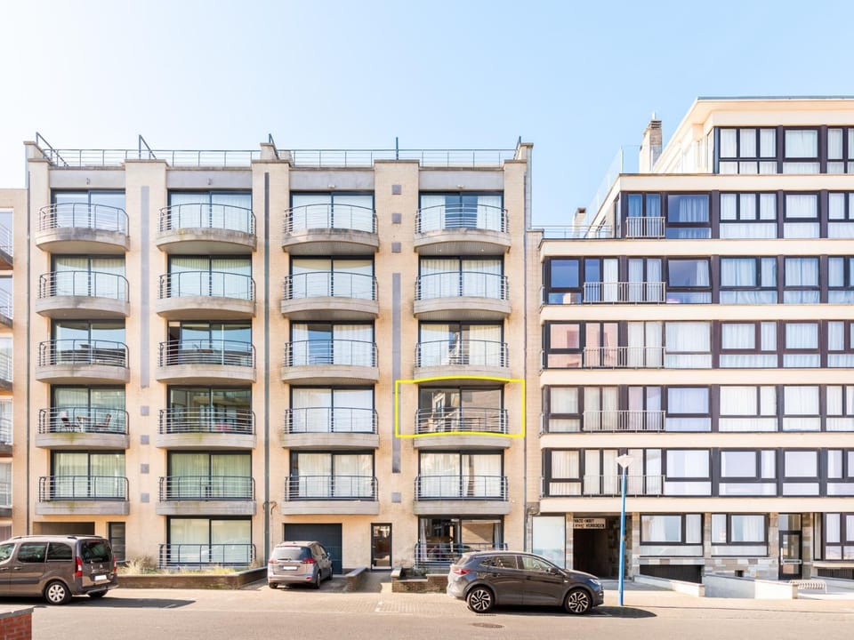 Property building, Summer