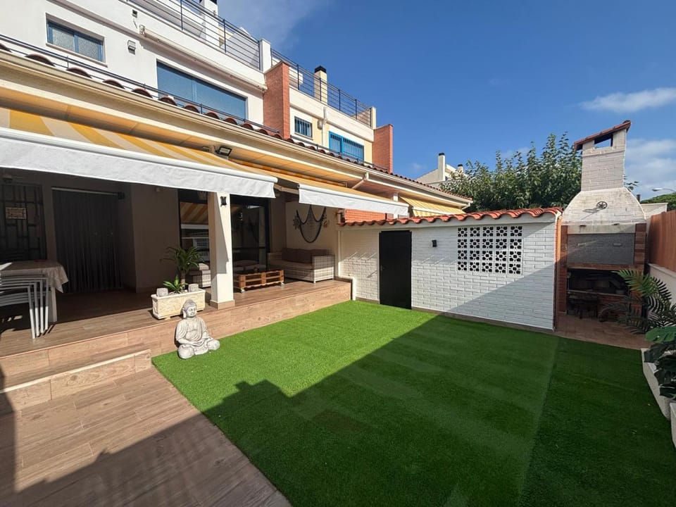 Property building, Garden