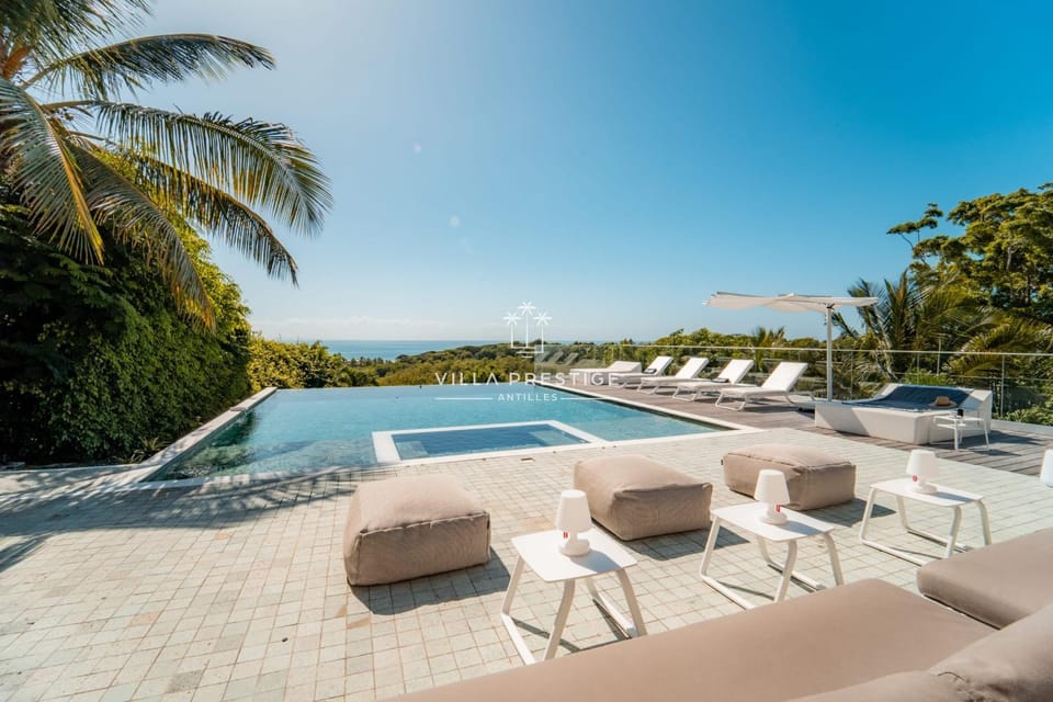 La Baie Du Pélican 5 bedrooms Villa in Le Gosier