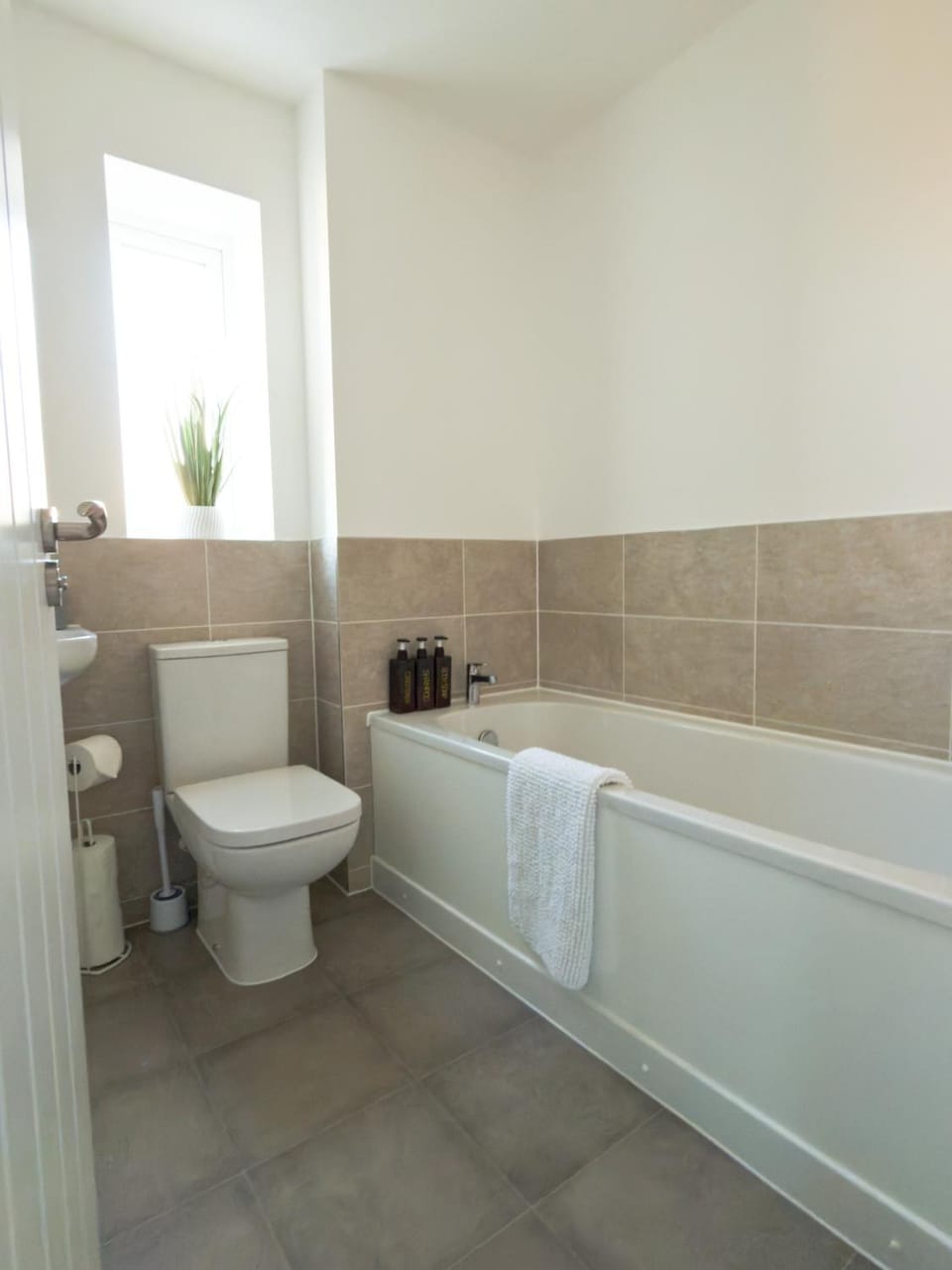 Toilet, Bathroom, Bath, towels