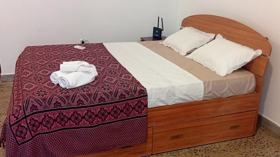 Brick & Wall Home stay Apartment in Western Province