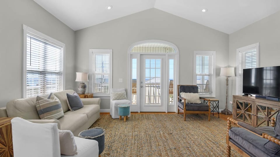 Pineapple Paradise at Pier Park- Summertowne 10 House in Panama City Beach