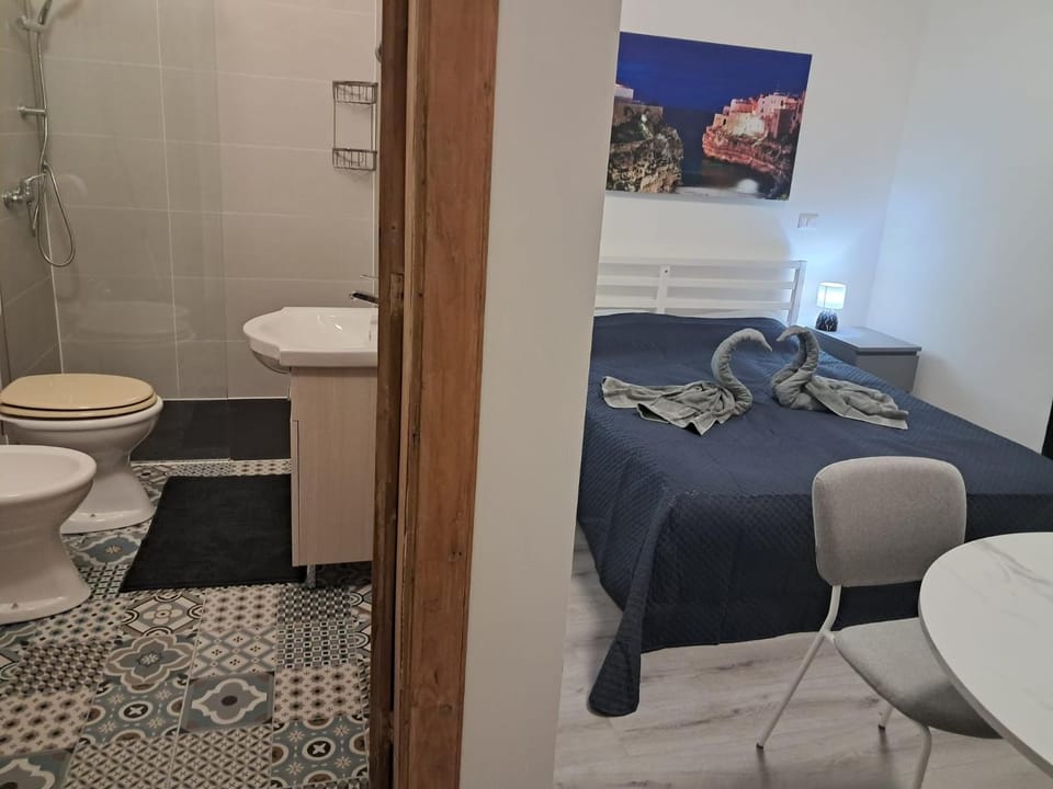 Studio Bianco 1 Apartment in Bari