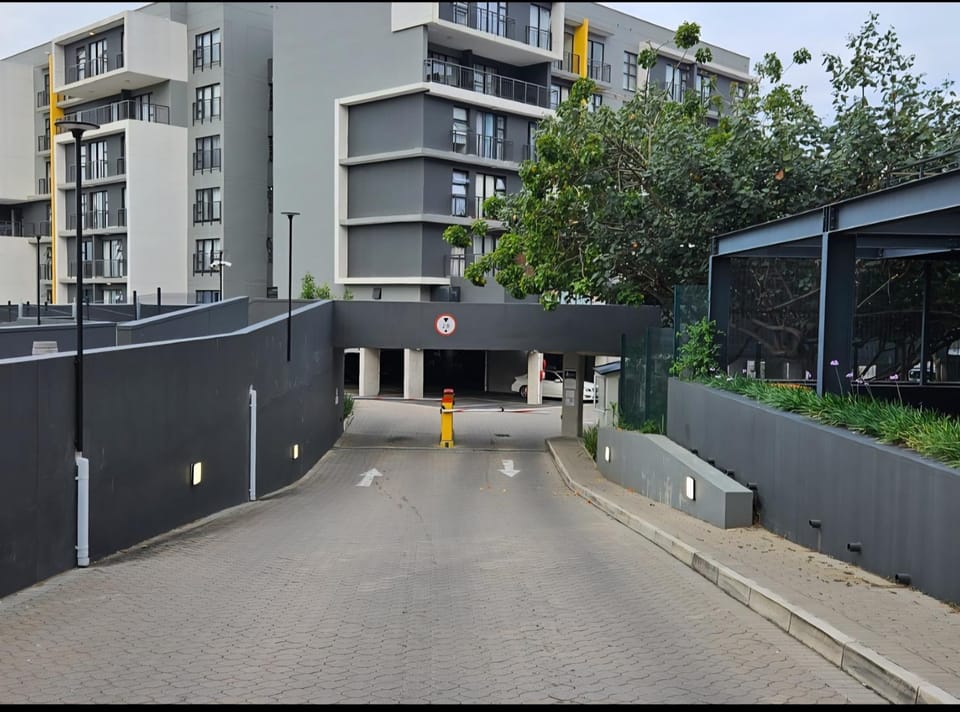 Short right corner Apartment in Umhlanga