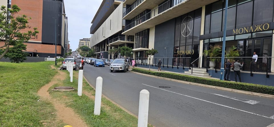 Short right corner Apartment in Umhlanga