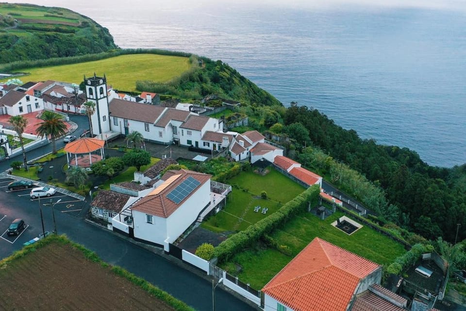 Casa da Vigia, Seaview House - sleeps 8 people House in Azores District