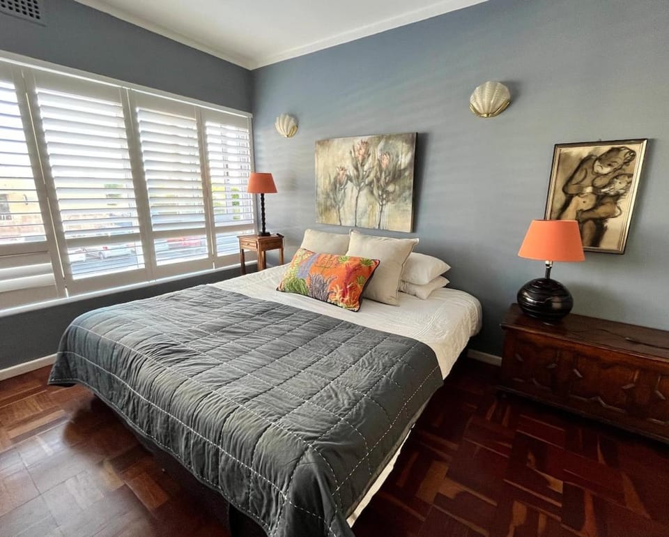 CAPE TOWN 2BR Mouille Pt SEAFRONT Apartment Apartment in Cape Town