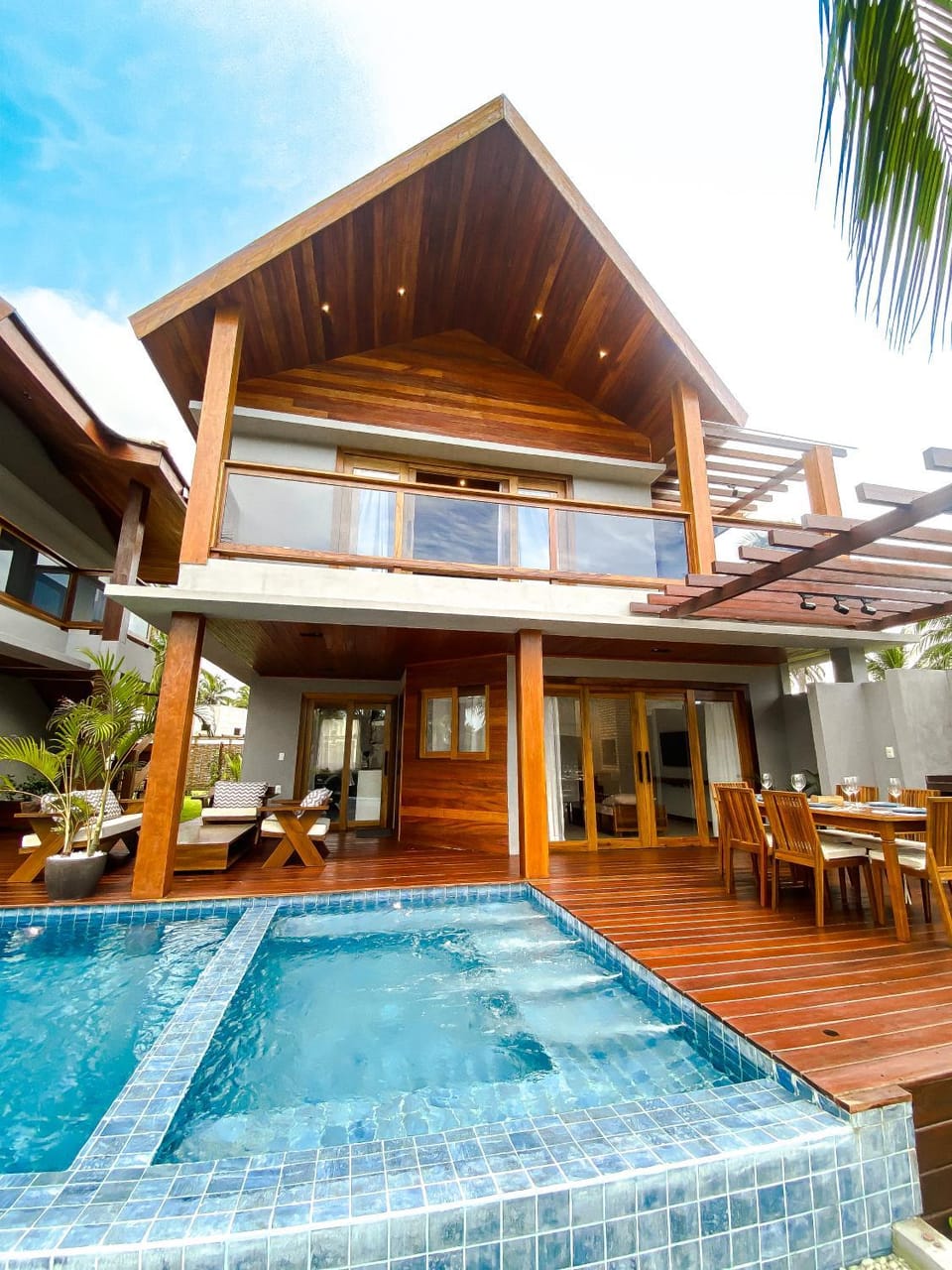 Property building, Swimming pool