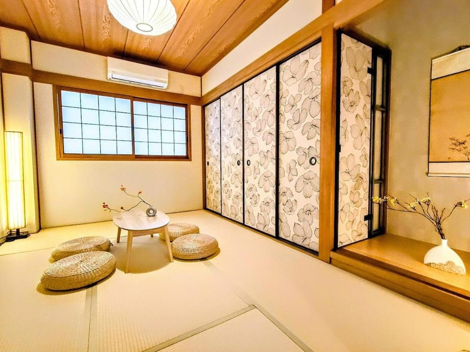 Bedroom, wardrobe