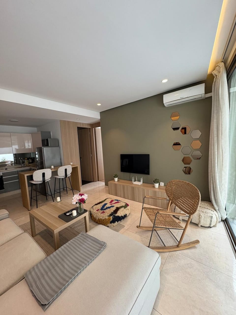 Chic One Bedromm Apartment - Large Terrace - Anfa District Apartment in Casablanca