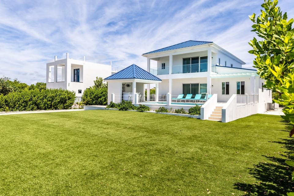 Property building, Day, Natural landscape, Garden, Garden view, Pool view, Swimming pool