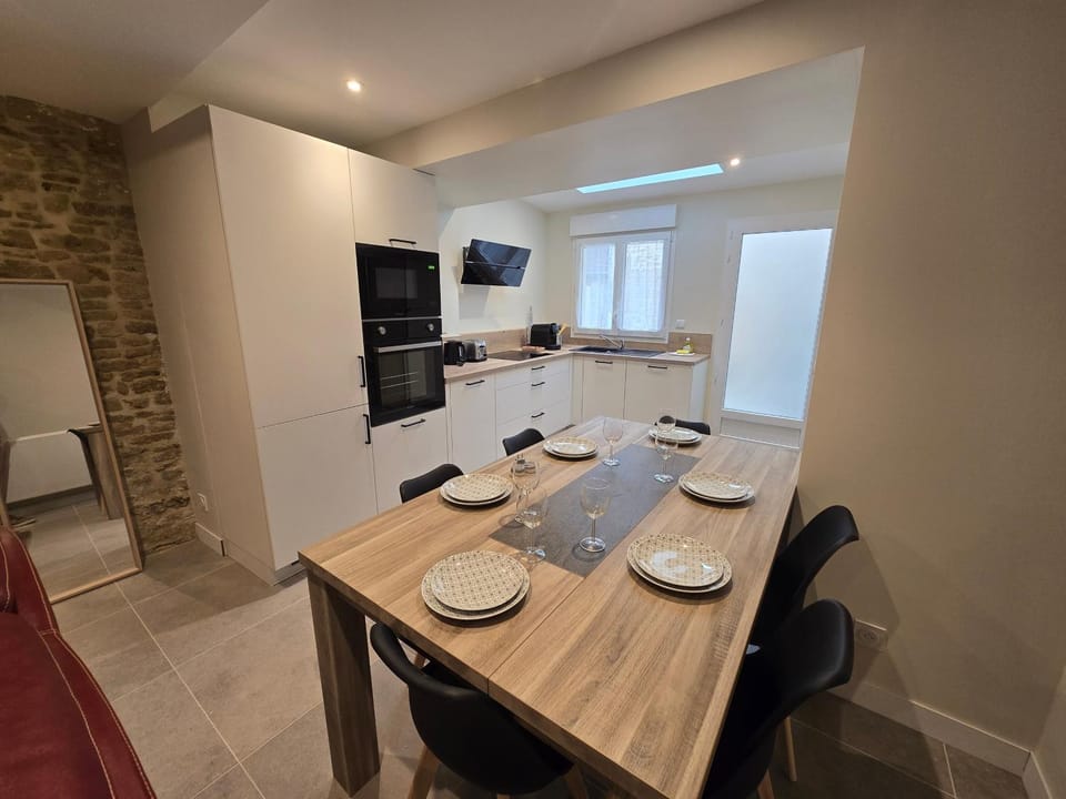 Saturne - SILS , 4 Bedrooms and 2 Bathrooms House in Normandy