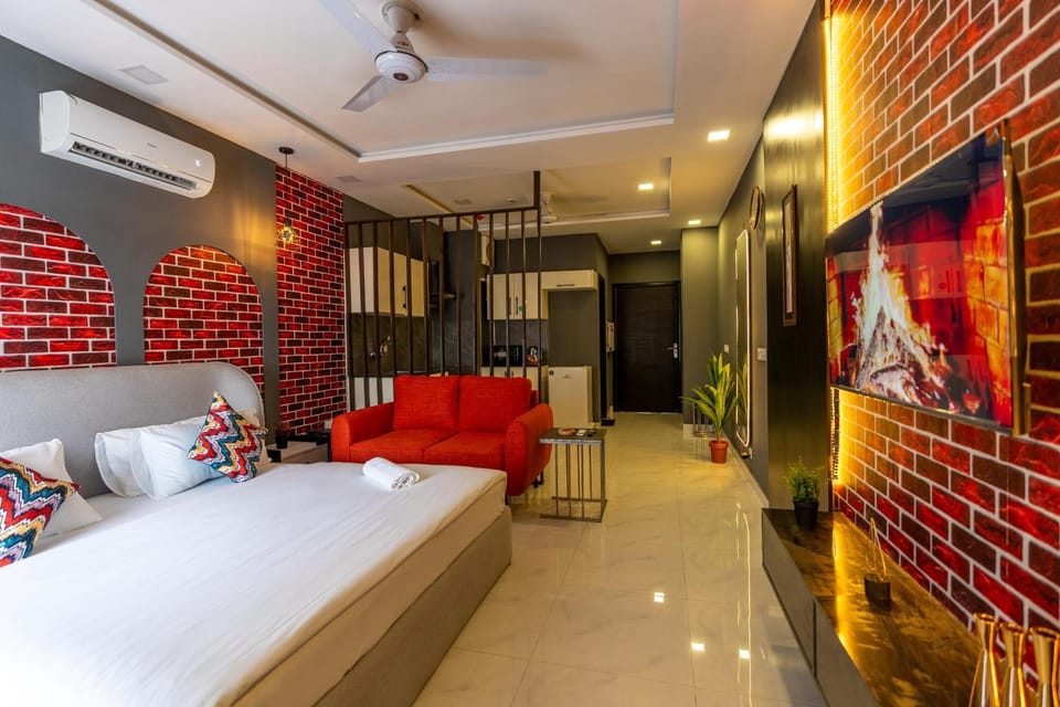 Gold Crest Premium Apartment Apartment in Lahore