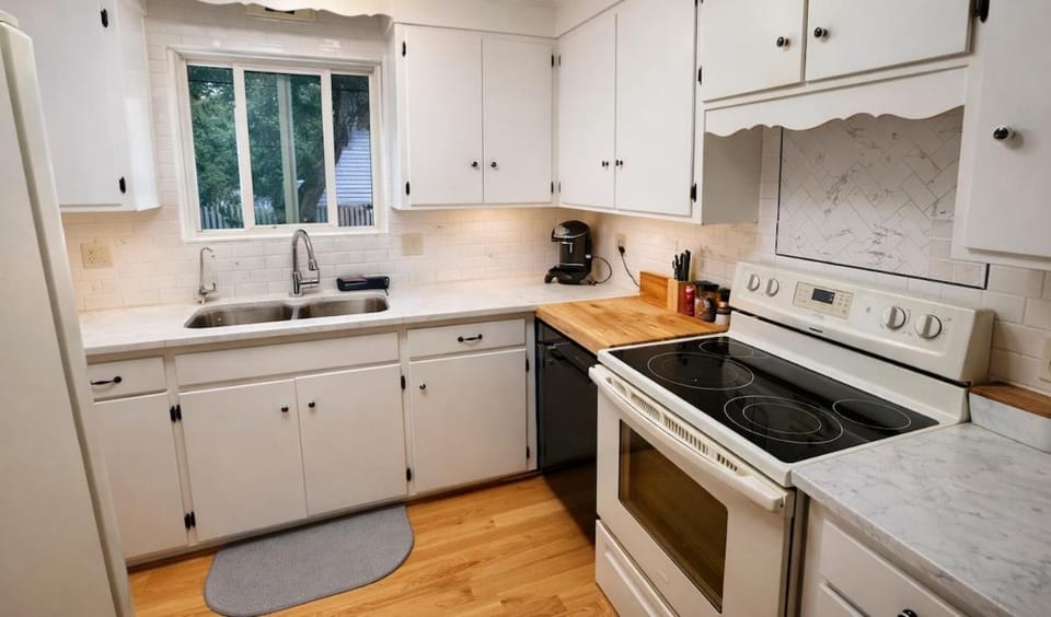 Spacious 4BR Retreat Near Idaho Falls Airport House in Idaho Falls
