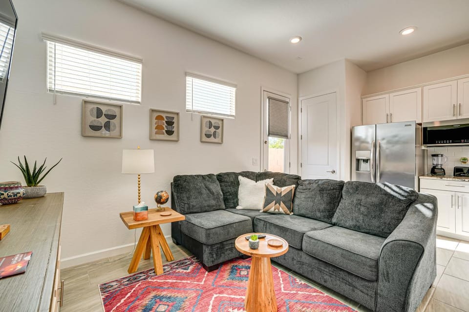Mtn Views & Private Hot Tub: Buckeye Getaway House in Goodyear