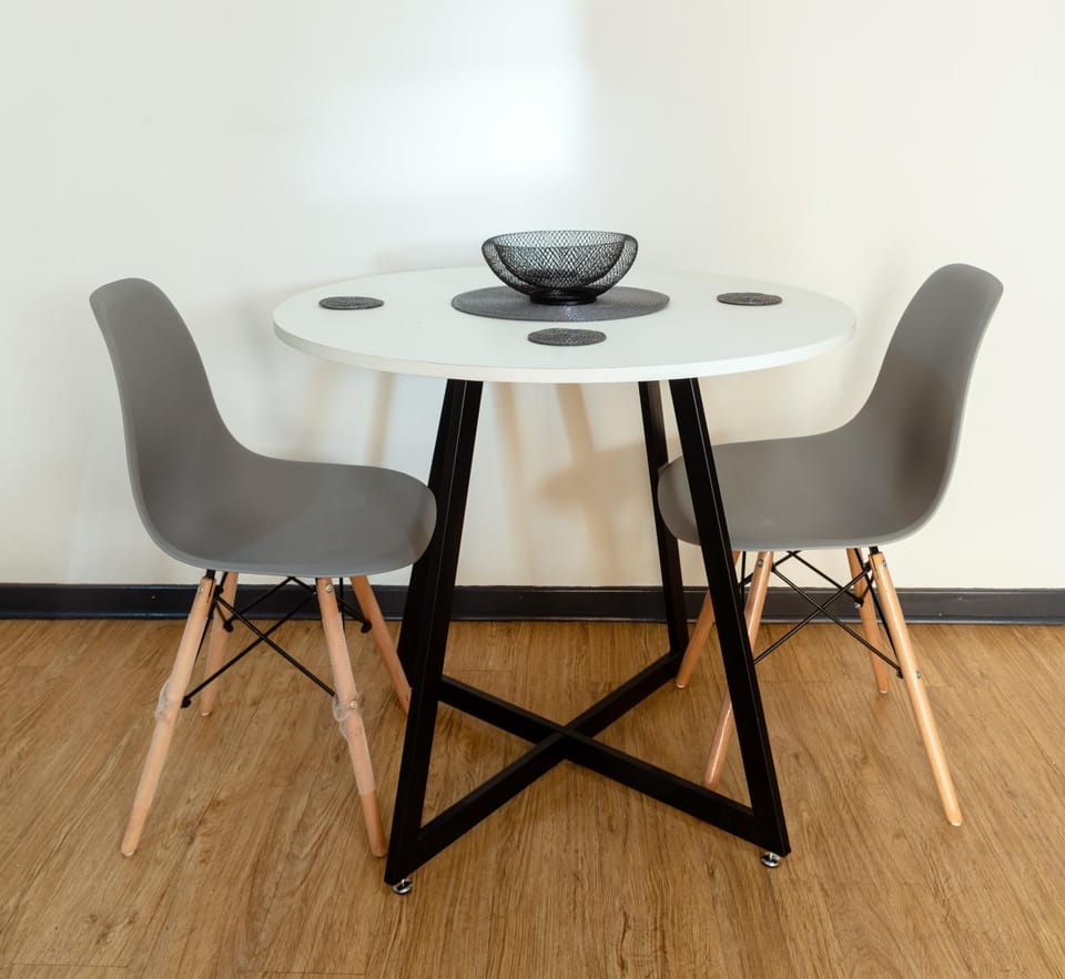 Seating area, Dining area