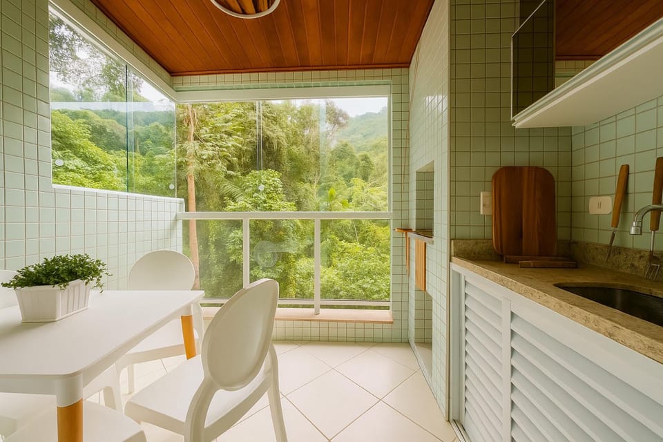 BBQ facilities, Balcony/Terrace, Dining area