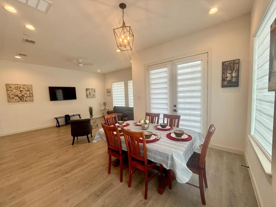 Beautiful Townhome near Downtown HTX and Med Center House in Houston