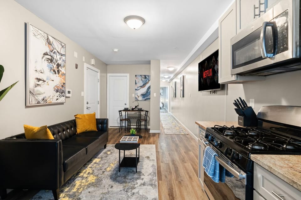 The Philly Zoo Suites - Apartments with Fireplace & Parking Available Apartment in Philadelphia