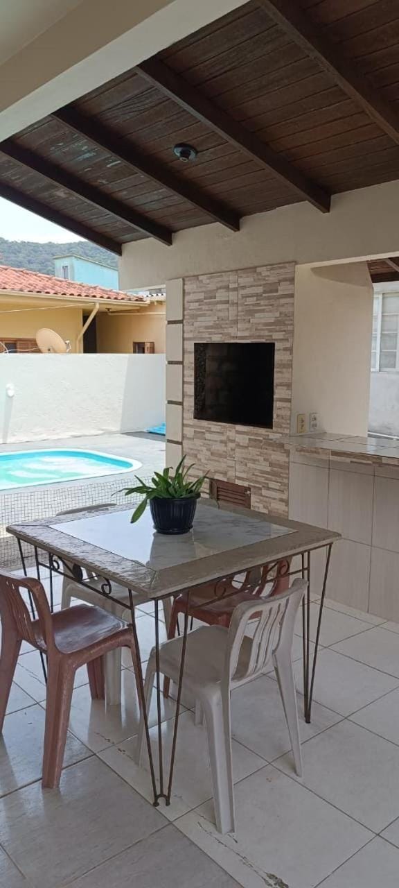 BBQ facilities, Swimming pool