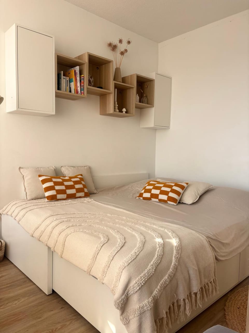 Bed, Library, Bedroom