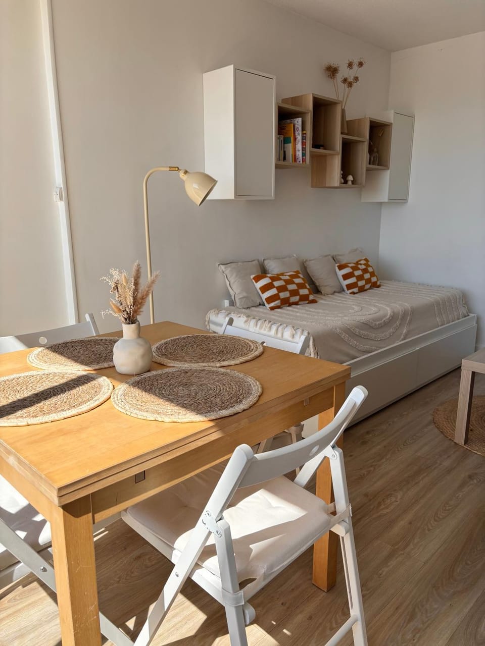 Living room, Seating area, Dining area, Bedroom