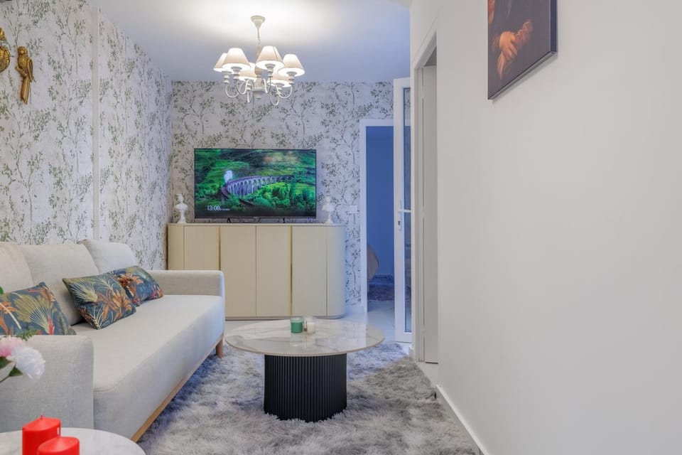 Sous les Étoiles! Apartment in Saint-Denis, France