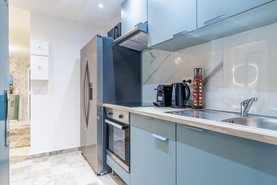 Sous les Étoiles! Apartment in Saint-Denis, France