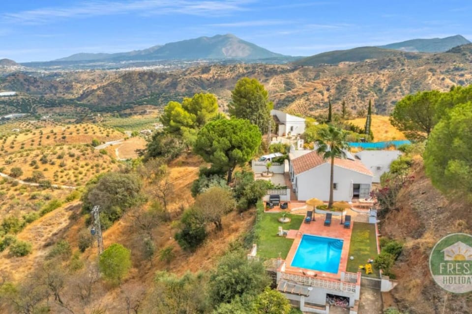 Casa del Barco | Hilltop Escape with Private Pool House in Sierra de las Nieves