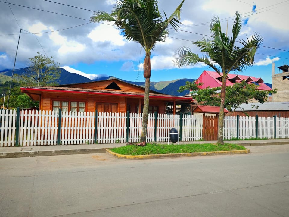 Wooden House Oxa House in Oxapampa